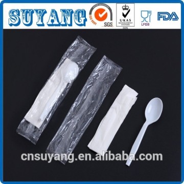 2016 Disposable Plastic cutlery Kit with napkin
