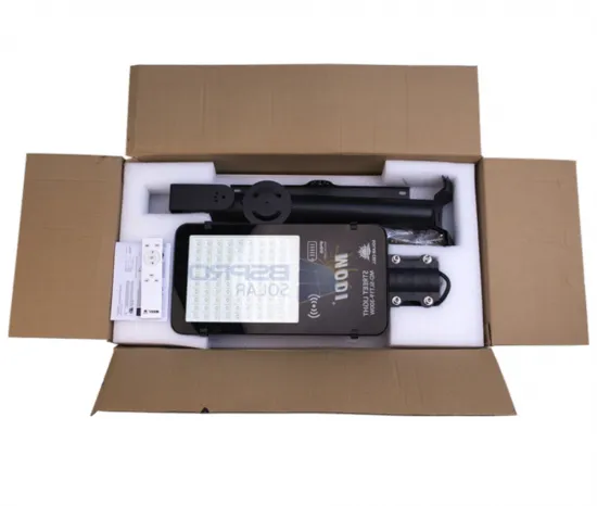 Easy-to-install solar street light