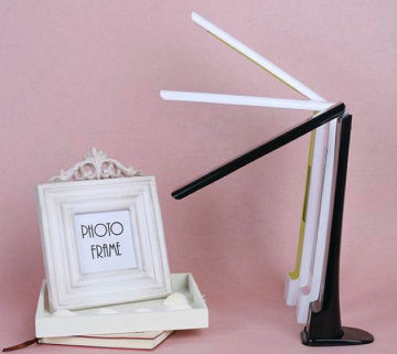 Energy - Saving Portable Folding Led Desk Lamp , Elegant Chic Style