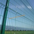 Green vinyl coated welded wire mesh fence