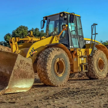 SD52-5 Crawler Bulldozer for Sale: High-Quality Road Construction Machinery