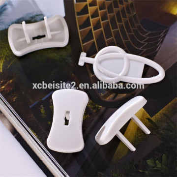 M035 The children's protection against electric Locking Electrical Outlet Cover