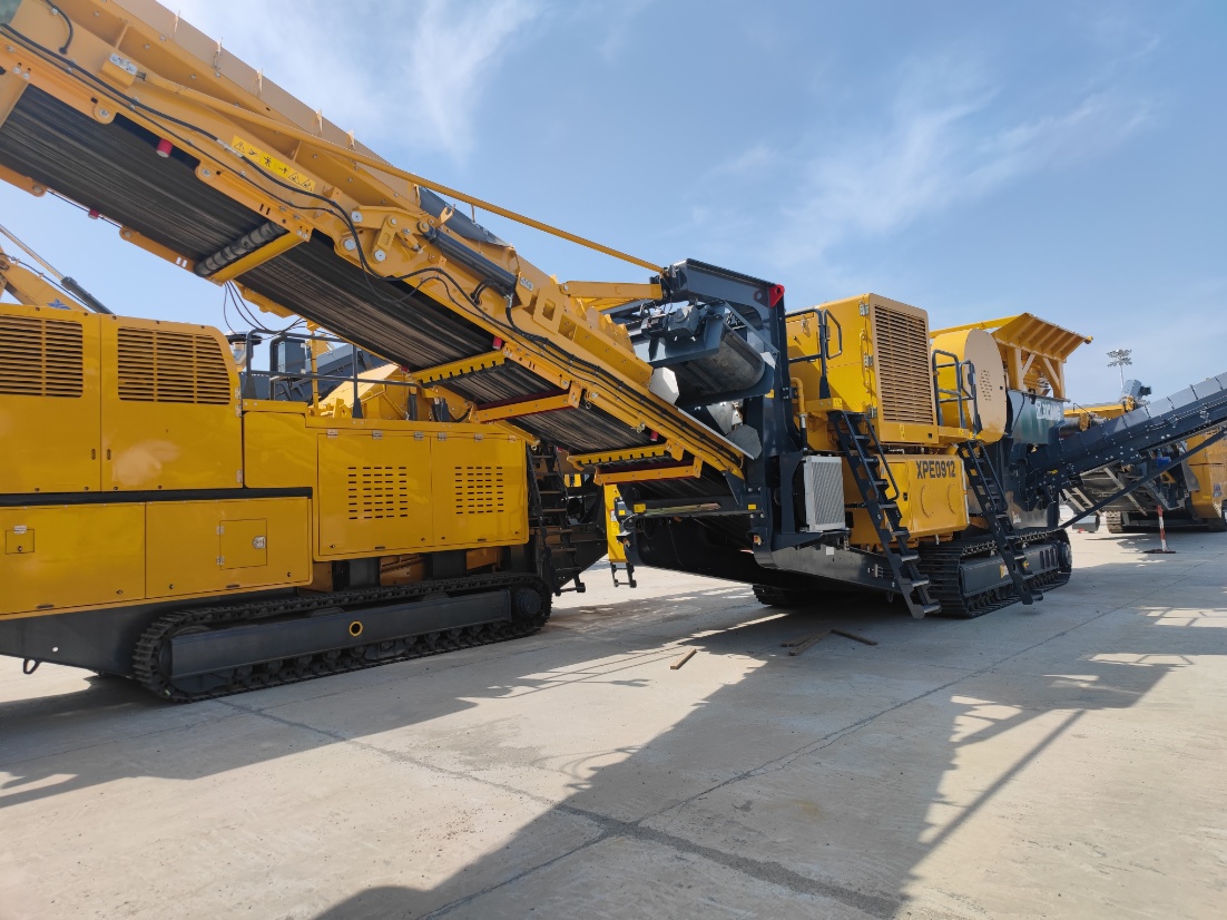 XCMG XPE0912 Mobile Crushing Screening Station