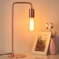 Petite combinaison de lampe de bureau en métal en or rose