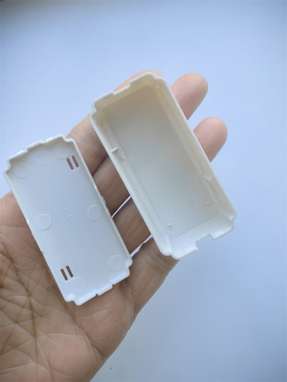 Electrical housing injection molding (2)