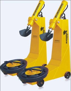 Electric hydraulic tyre releasing machine