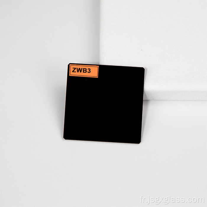 Verre d'absorption visible de transmission UV ZWB3