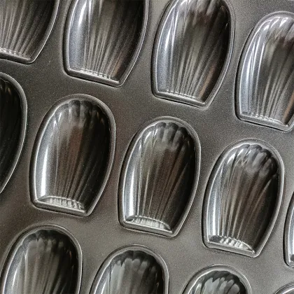 Black Non-Stick Madeleine Mold Cake Pan for Oven Baking