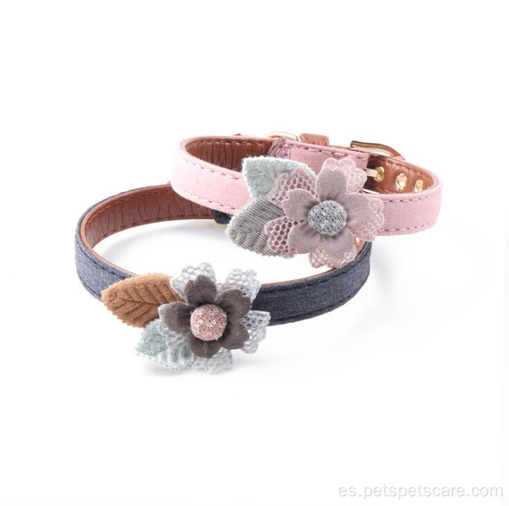 Collar de flores de perros de cuero de cuero lindo y amigable