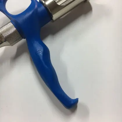 animal syringe veterinary injector