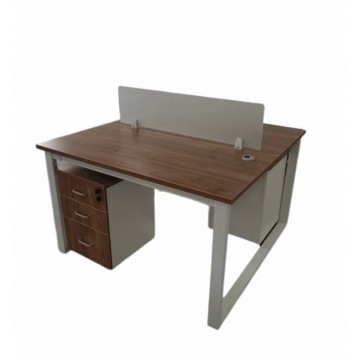 Mesa de escritório moderna e minimalista com estrutura de aço