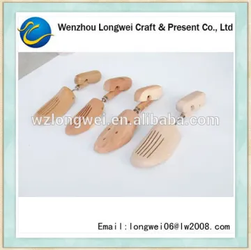 red wooden shoe tree/cedar wood shoe trees/shoetree/shoe keeper