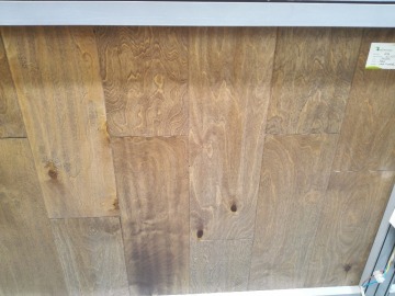 Birch engineered hardwood flooring UV lacquer handscraped surface ABCD grade