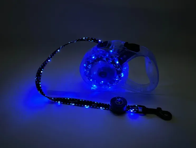 2024 Luxurious LED Retractable Dog Leash