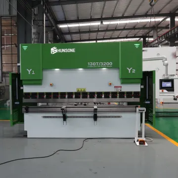 CNC Press Brake 130T 3200mm Customized Sheet Metal Bending Machine