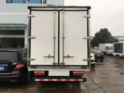Brand New JAC Vegetable Refrigerator Fruit Storage Truck