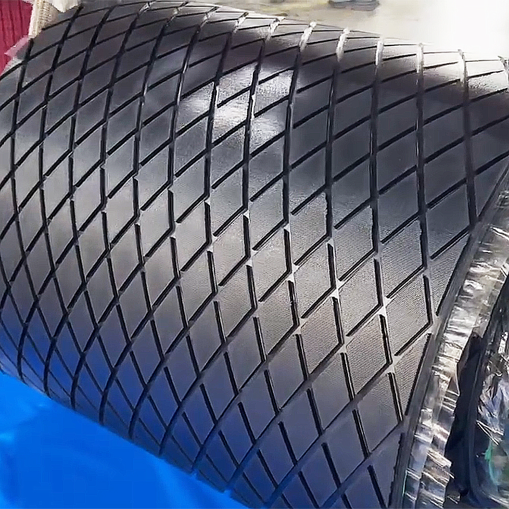 Rubber sheet for roller covering Rubber sheet for roller covering