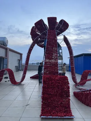 Minnie Mouse Christmas Ornaments and Decorations