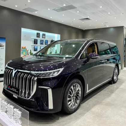 Brand New 2024 Voyah Dreamer EV PHEV Dreamer Car Electric Vehicle EV 7 steats medium large MPV Voyah Dreamer