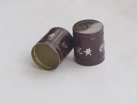 Glass bottle side embossed Vodka screwcaps