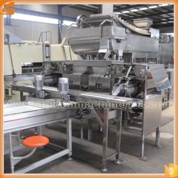 Hot selling wet peanut red skin peeling machine