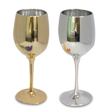 Wine Glasses with Gold and Silver Plating, Measures 69 x 78 x 210mm