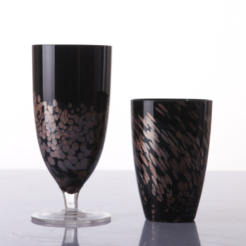 Taças de vidro preto soprado para venda