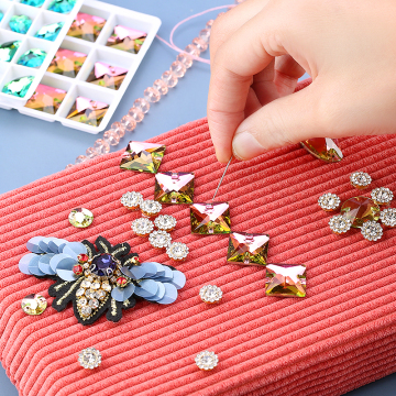 Qiao Crystal Glass Púrpura Velvet Rehinestones cosiendo para hacer vestidos