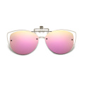Clip de mujeres de ojo gato polarizado personalizado en gafas de sol