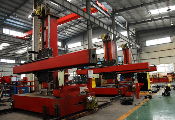 Welding Colum and Boom for Super Heavy Type