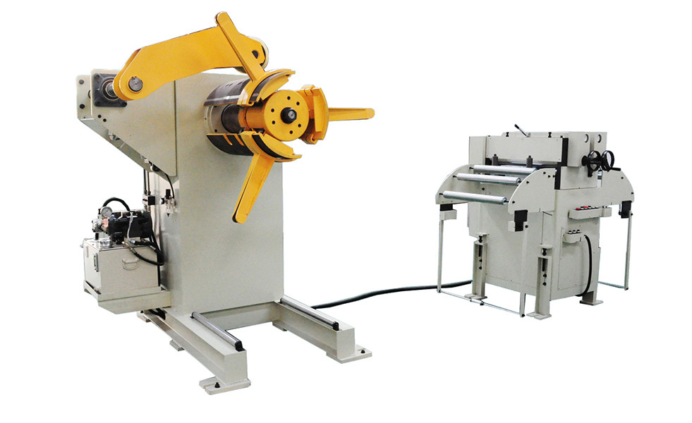 Decoiler straightener machine