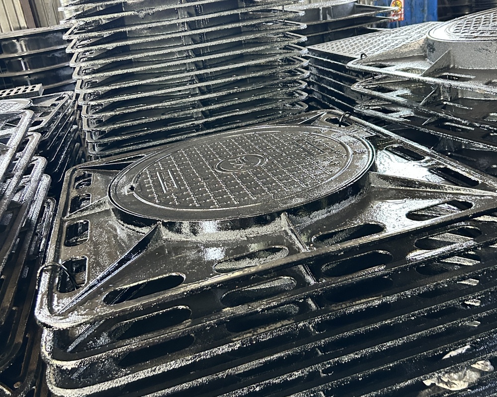 manhole cover 3