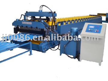 Double panel forming machine