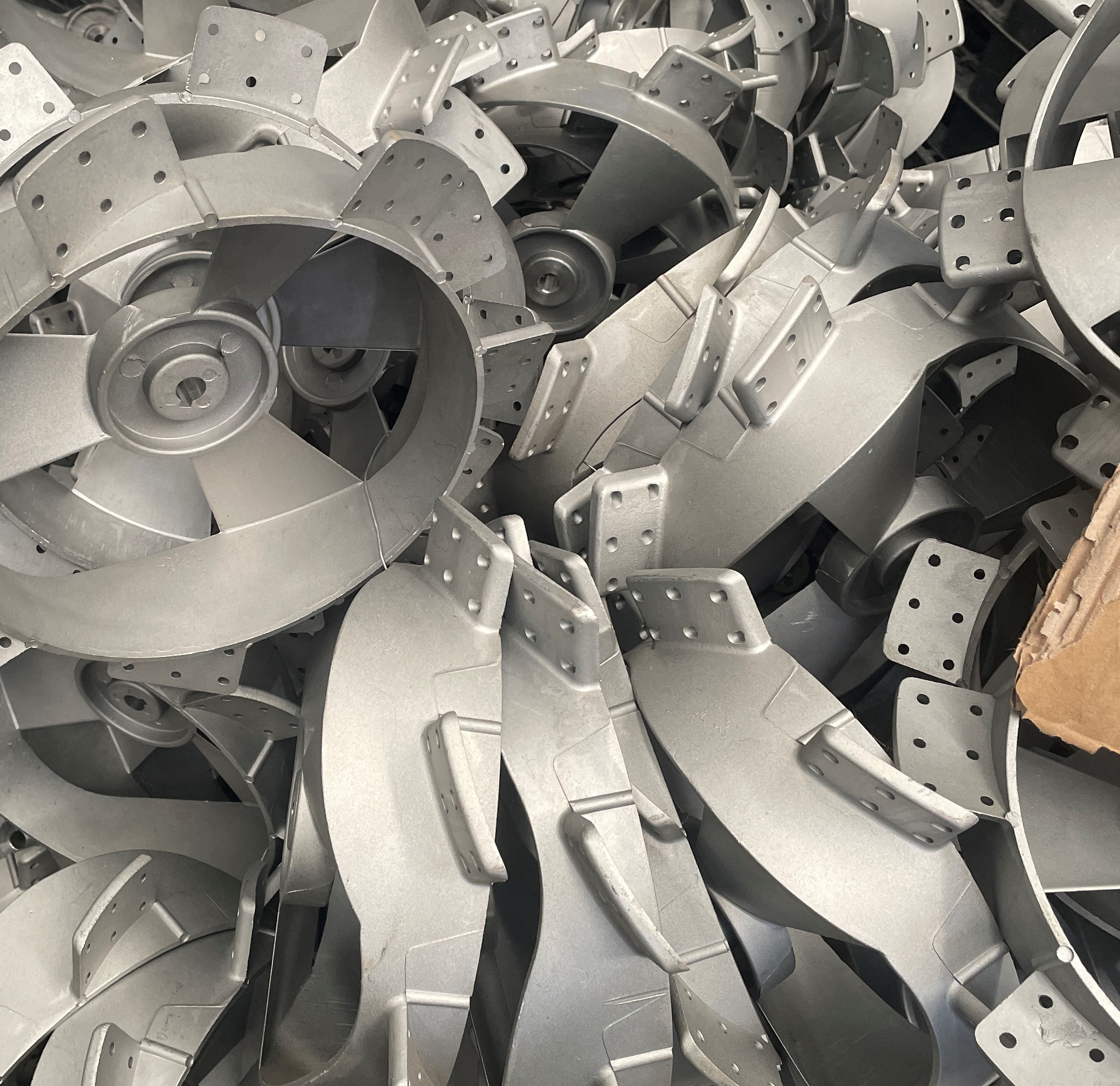 Die cast aluminium fan blades