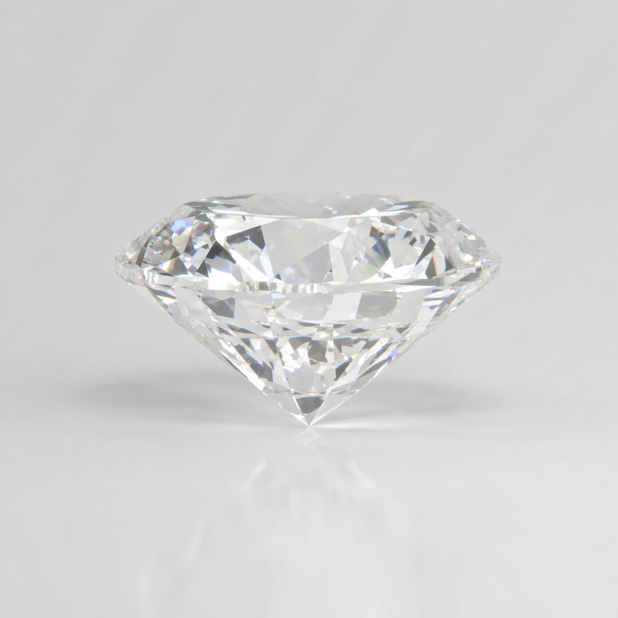 Angled view ng custom ashes sa brilyante bilog makikinang na bato