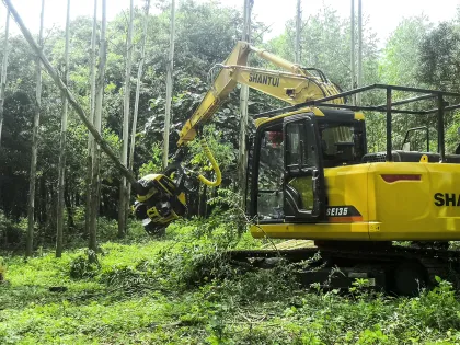 Shantui SE135 13.5 Ton Medium Size Excavator