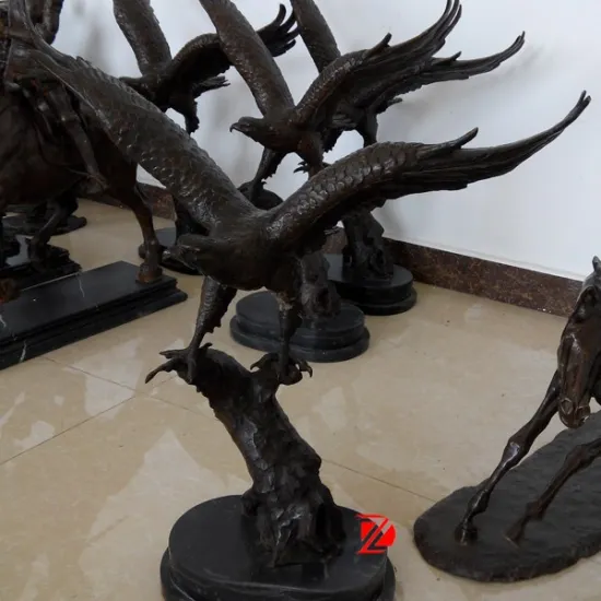 cast mini eagle bronze sculpture for office