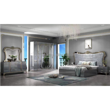 Elegant Gold Mirrored LED King Size Bedroom Set