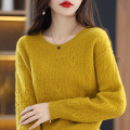 Round neck solid diamond knit jumper for women