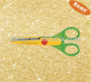 Student Scissors For Lace Cutting With Plastic Handle