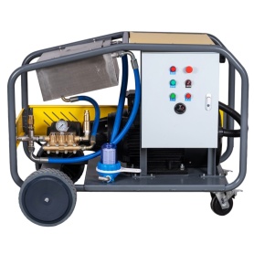 Compact Water Jetting Machine for Industrial Cleaning