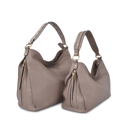 Borsa Hobo Slouchy in pelle opaca con manico regolato