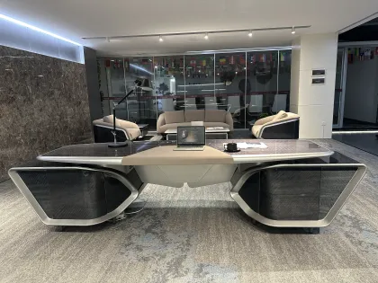Science Fiction Aircraft modeling office desk
