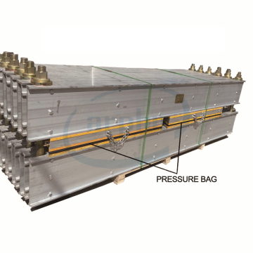 Hot conveyor belt vulcanizing machine