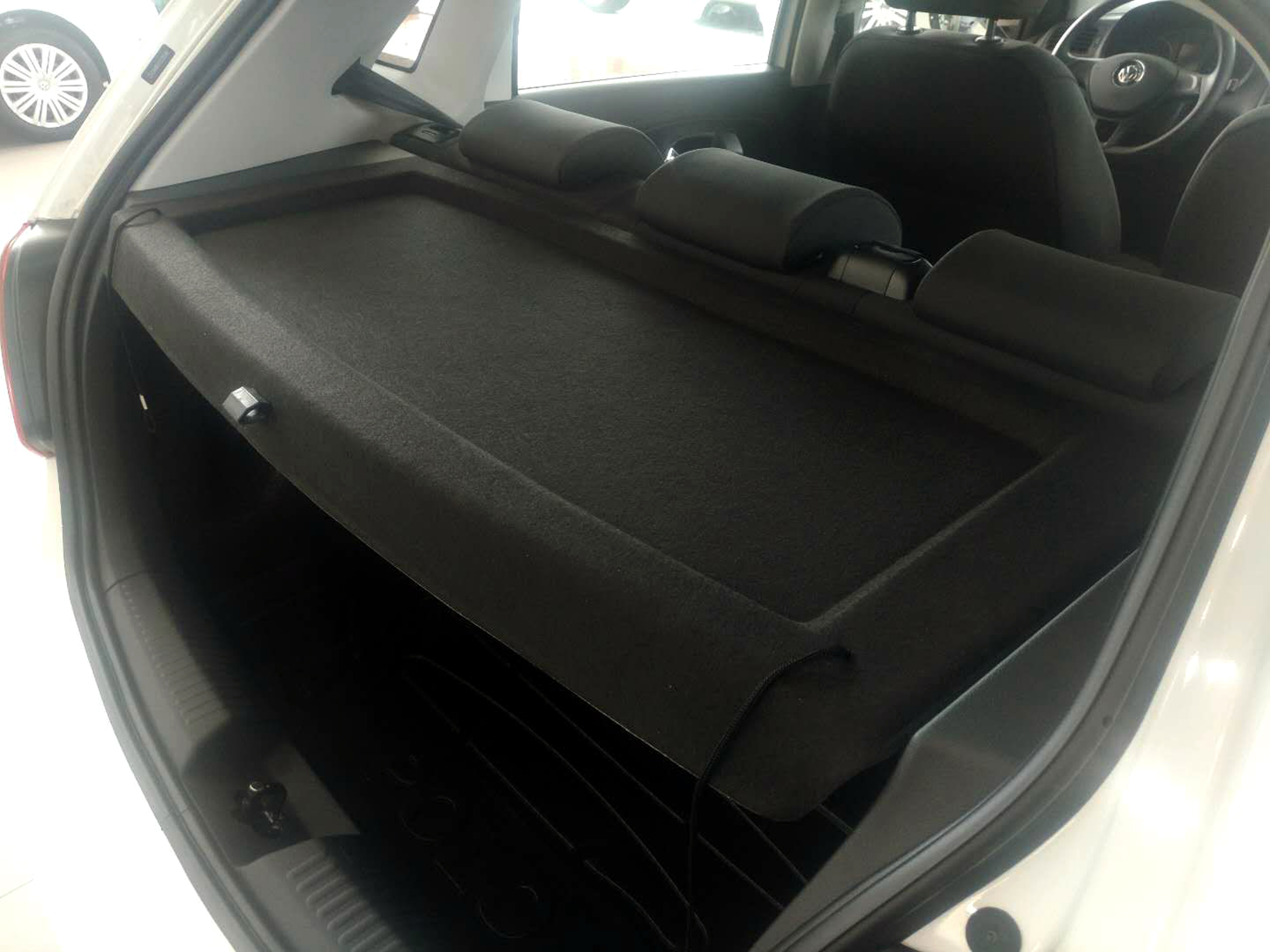 Non-Retractable Trunk Cover for Car