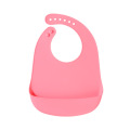 Bavetă de silicon roz cu găleată cu linguriță Hrănire ușoară