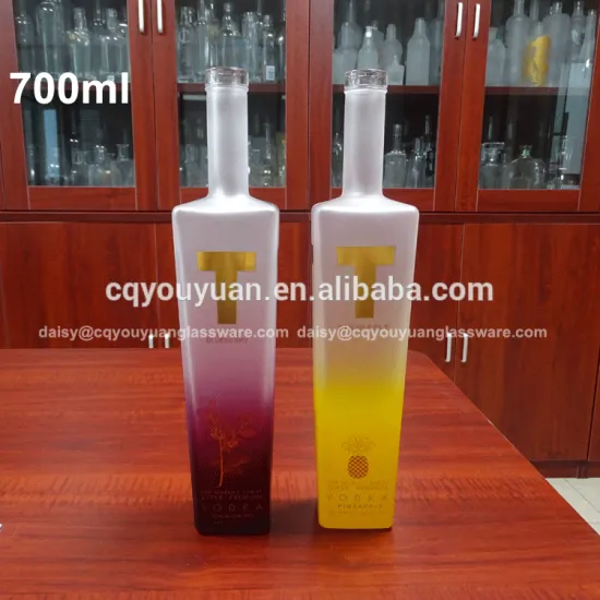 Luxury decaled 70cl Trump Vodka square flint glass bottle with gradient color