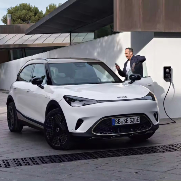 Light Blue Mini SUV: Used Electric Car for Teenagers