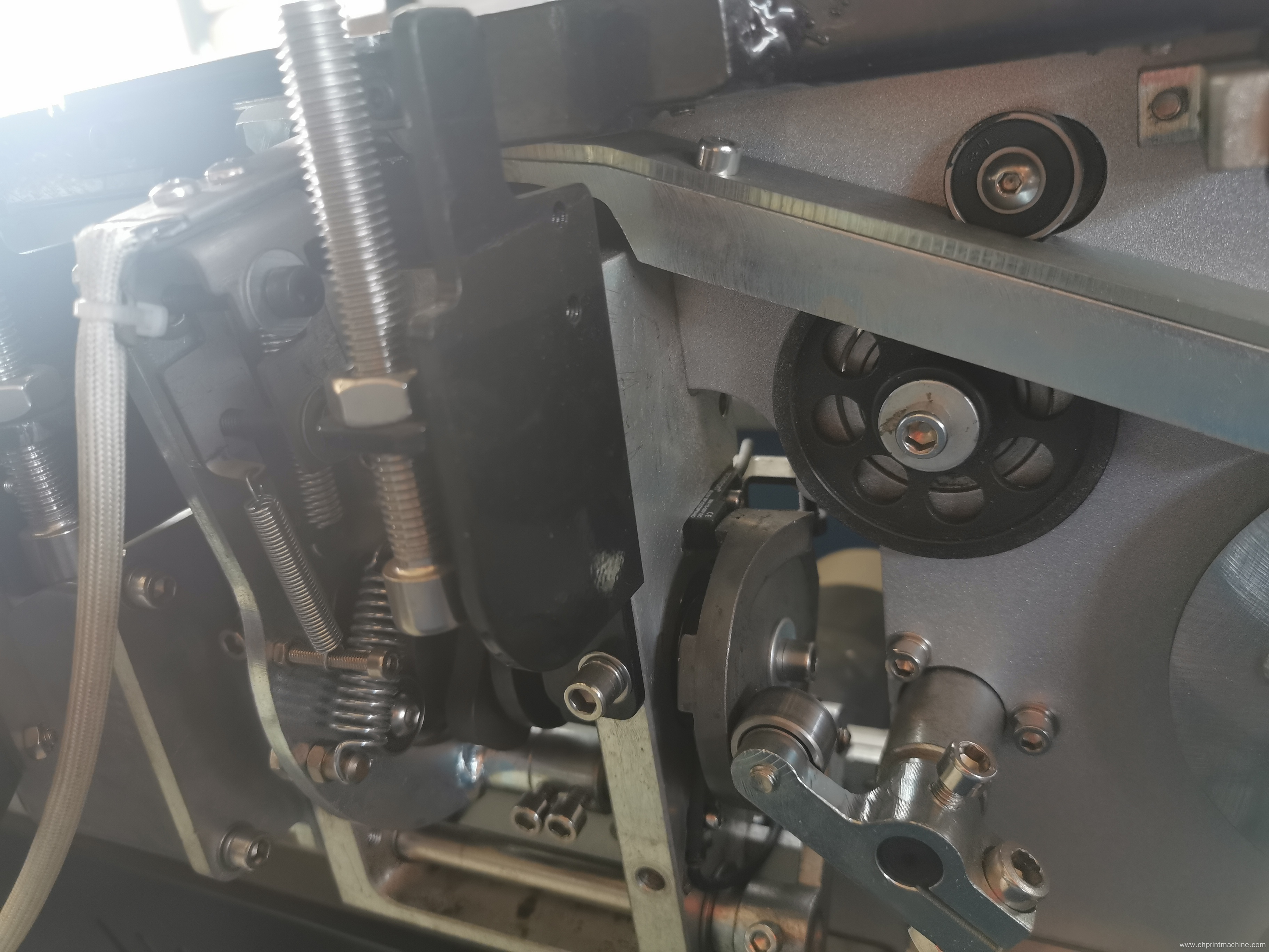Automatic PP belt strapping machine for carton box