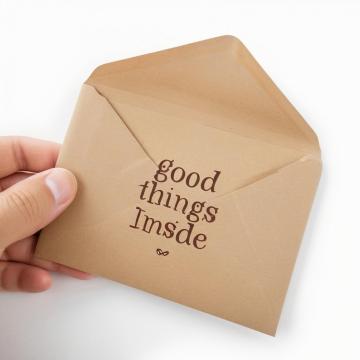 Logotipo dorado ecológico personalizado Kraft Paper Mini de bolsillo para tarjetas de regalo